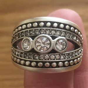Stately Ring